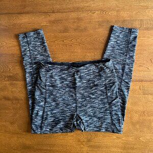Vogo Athletica black and gray crop leggings M